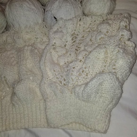 ✅#574 Preowned 2 lbs 3 oz Unfinished Off-White Yarn - Picture 3 of 6